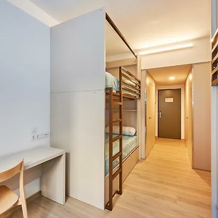 Hostal Abat Oliba *